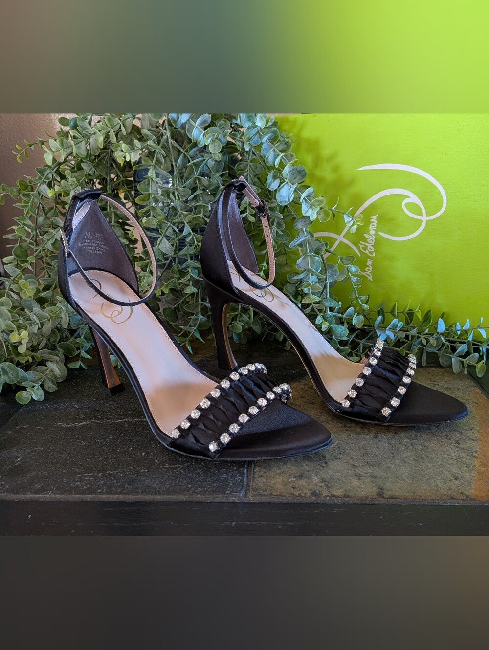 NWT! Sam Edelman BLACK Rhinestone Sandals Size 8.5M